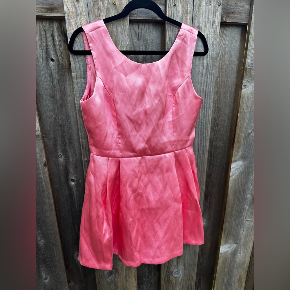 EUC Pink Windsor Bow-Back Dress BOGO-READ DESCRIPTION